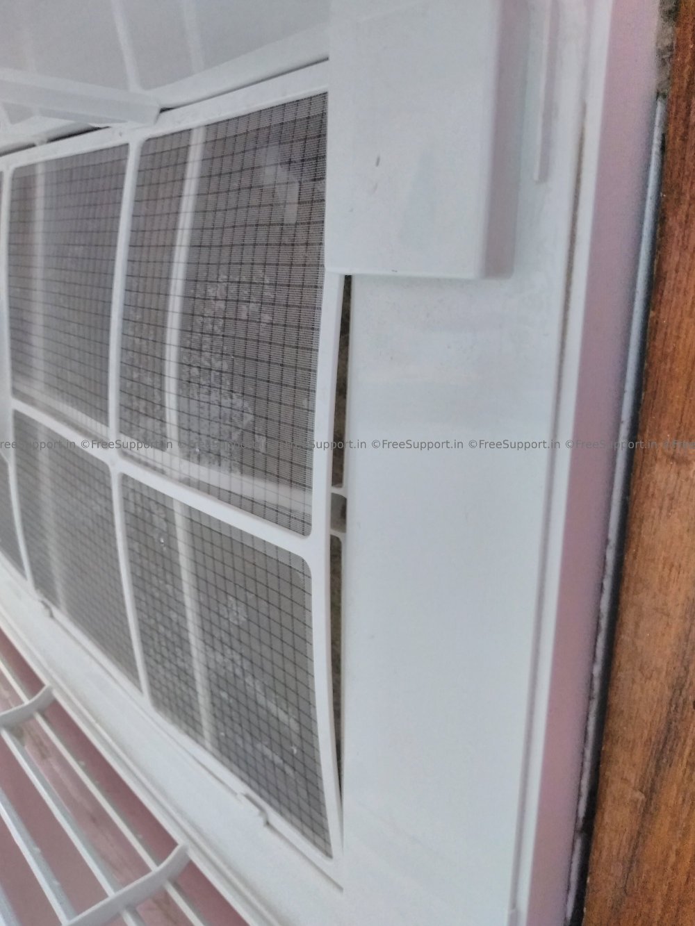 How to clean the air filter of a LG Inverter Window Air Conditioner FreeSupport.In